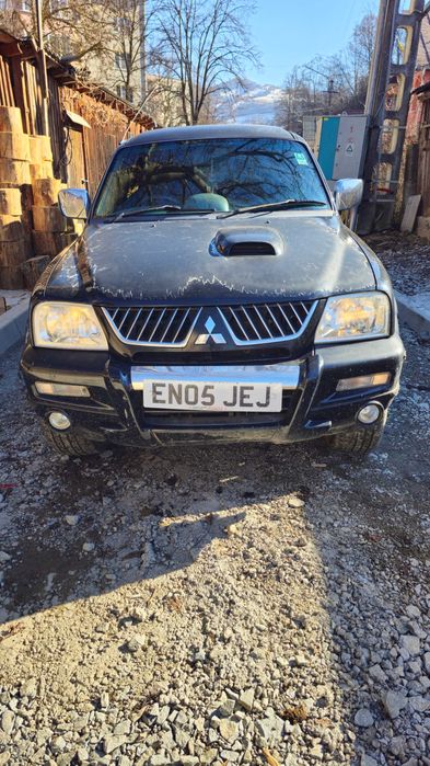 Mitsubishi L200 2005