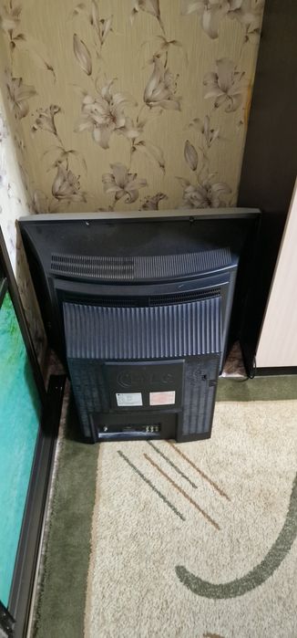 Отдам телевизор за шоколадку