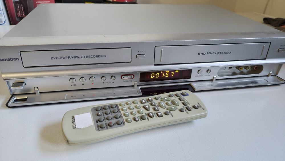 Video combo Lumatron model DVS CR 17 in stare perfecta