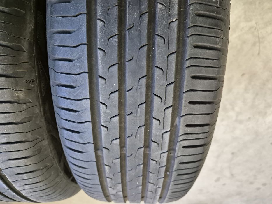 2 anvelope vara Continental 215 65 17 stare buna