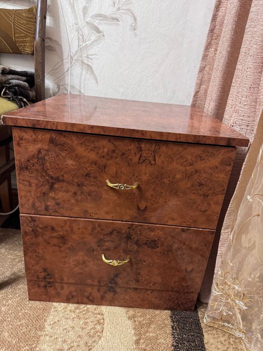 Продам шкаф, комод и тумбу