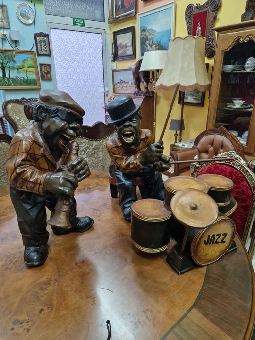 Чифт страхотни антикварни фигури статуетки музиканти