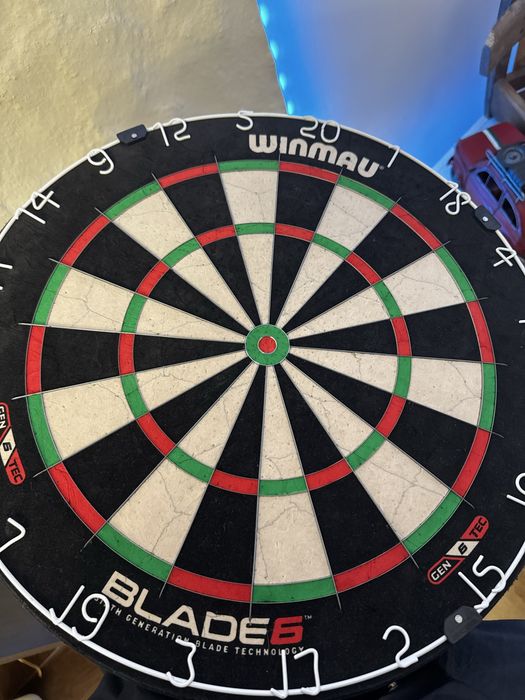 Winmau blade 6 Darts