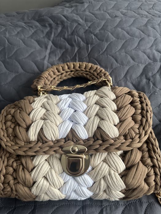 Дамска плетена чанта