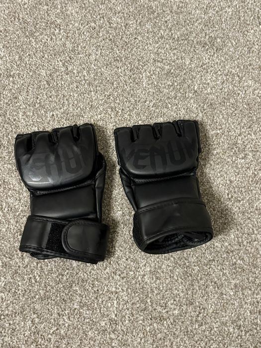 Ръкавици за MMA Venum