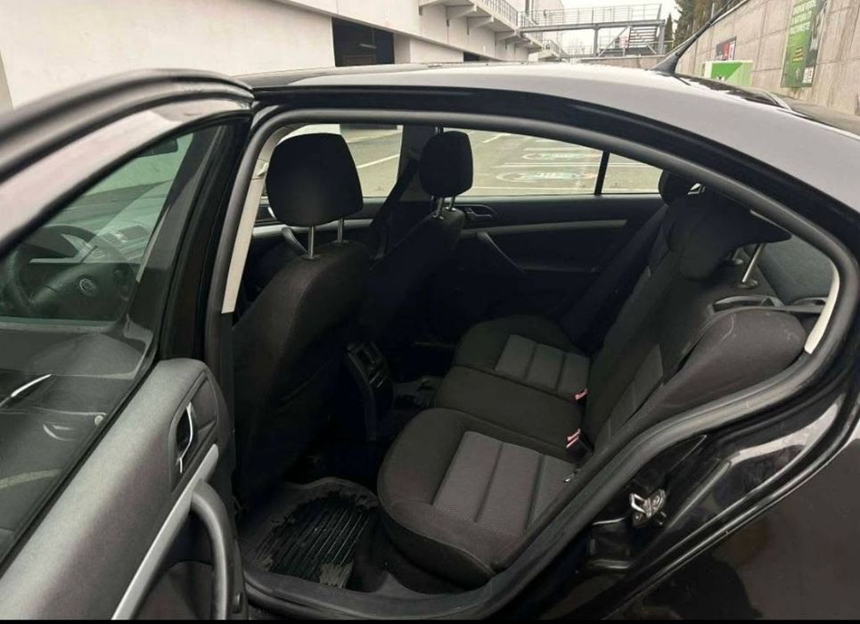 Vând skoda Octavia 2