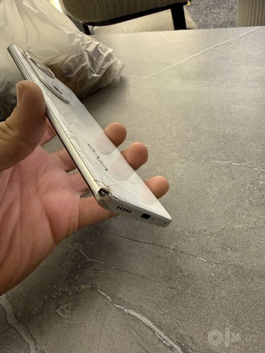 Vivo V40 24/256gb
