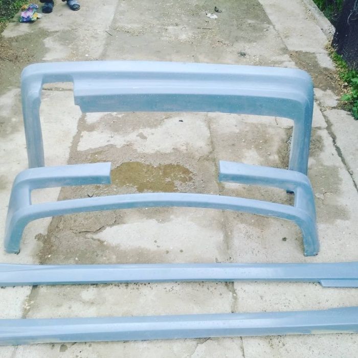 Накладки на БмвЕ34