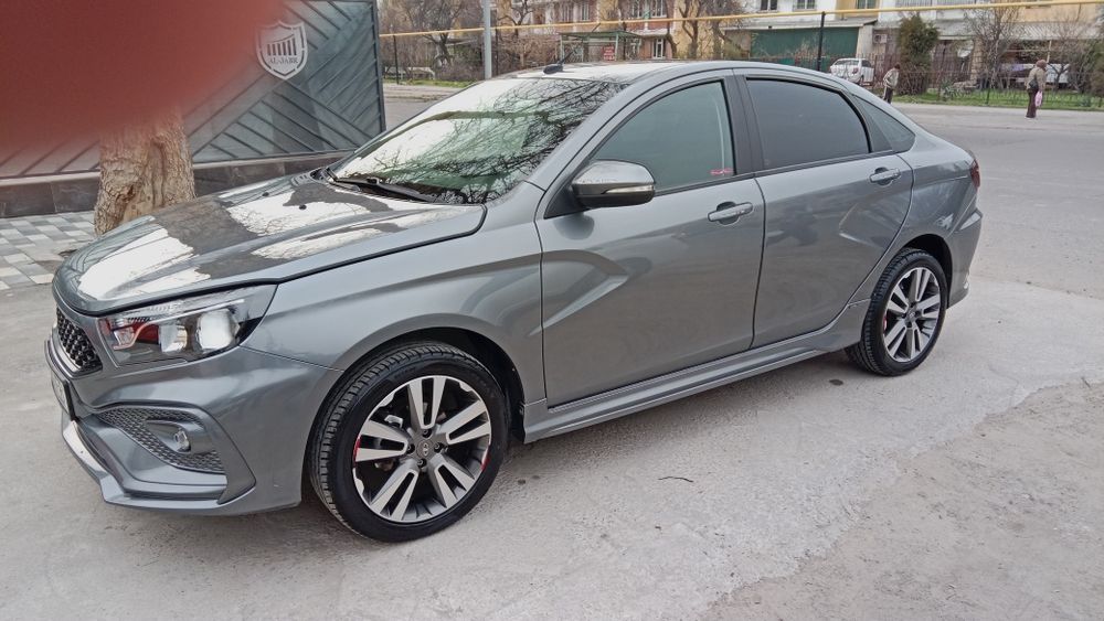 Лада-Веста. Седан