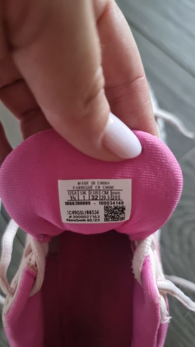 Adidasi fete sport Reebok 32