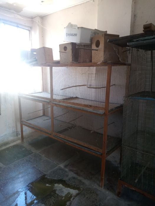 Продам клетки вальеры для попугаев