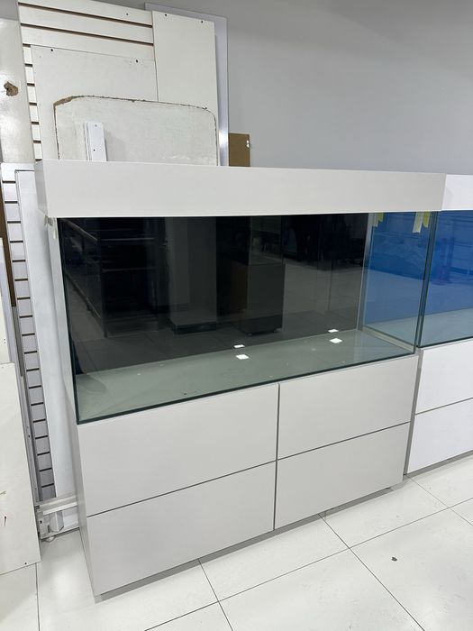 Akvarium uzunligi 150 sm yengi
