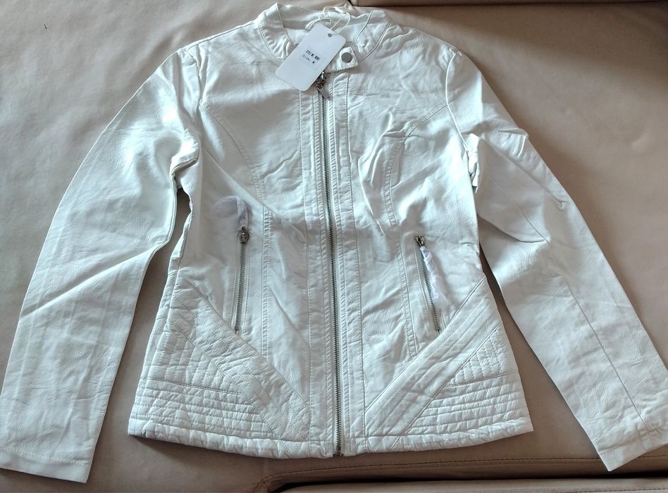 НАМАЛЕНИ 15 € !!! Кожени якета !за размер пишете на лични !