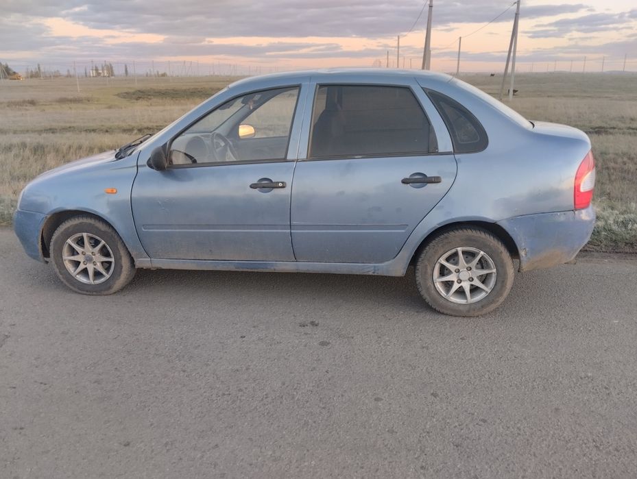 Автомобиль lada Kalina