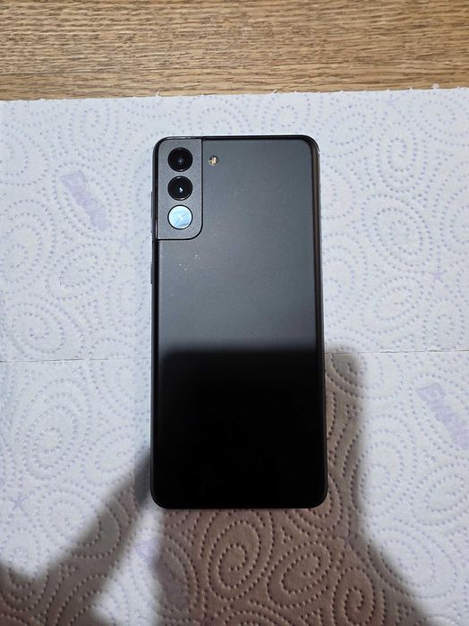 Телефон Galaxy S21+