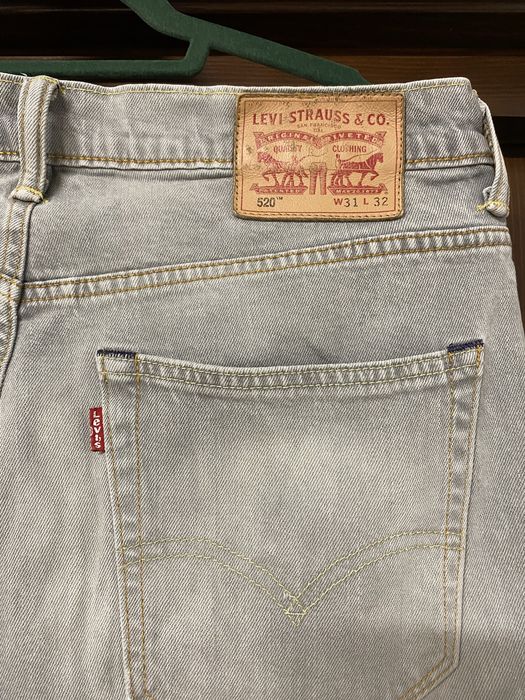Blugi Levis 31-32
