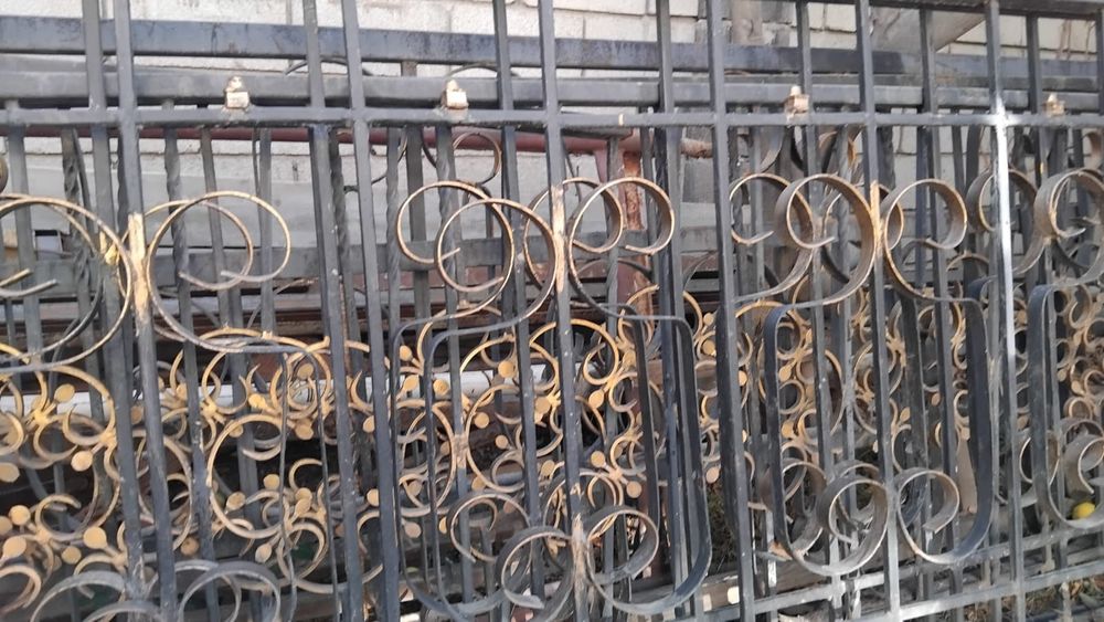 Продам перилы 5 штук