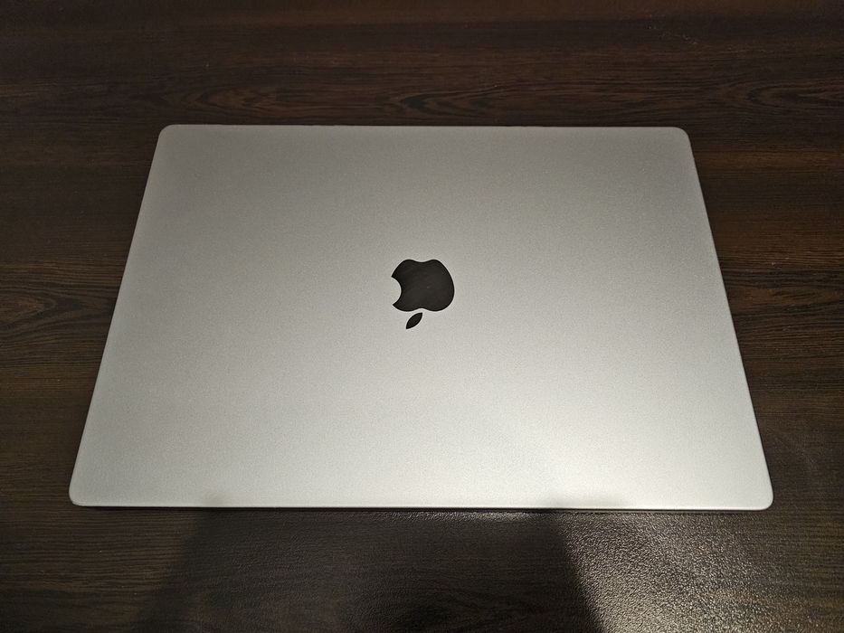 MacBook Pro 16" M1 Max 32 GB 512 GB