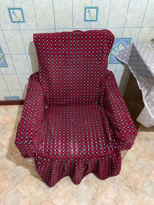 Отдам даром диваны и кресла