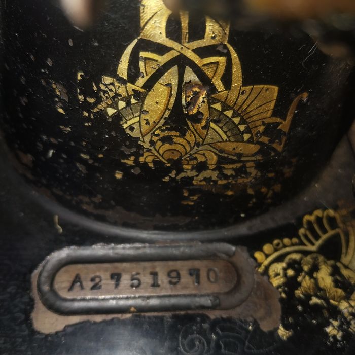 Швейная машинка Singer