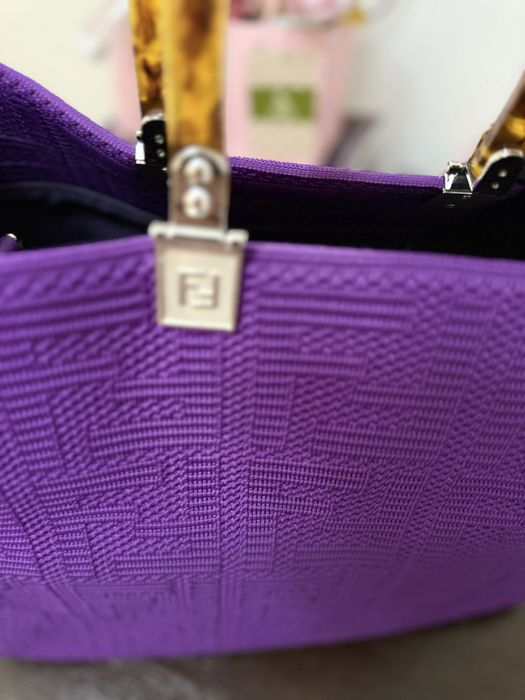 Продается сумка Fendi оригинал