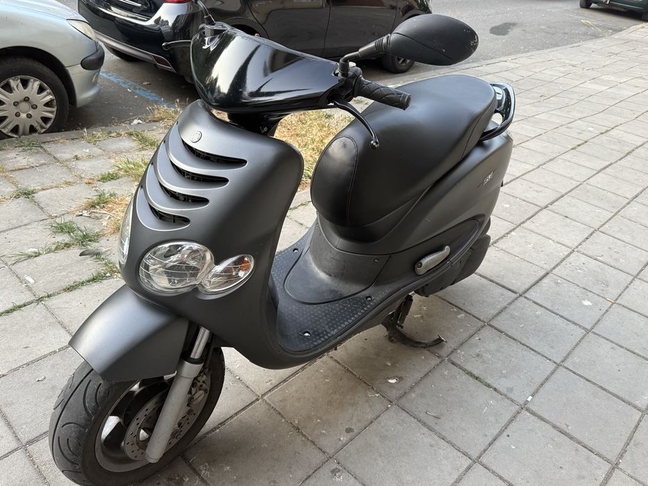 Продавам мотоциклет Yamaha Teos 125