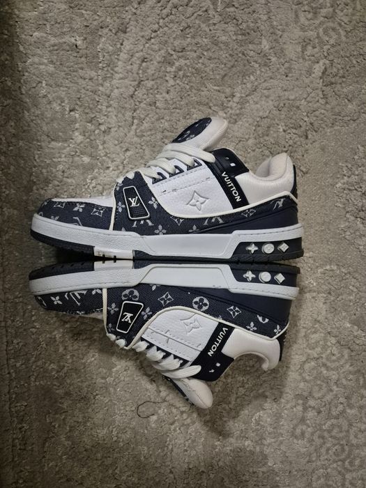LV trainer albastri
