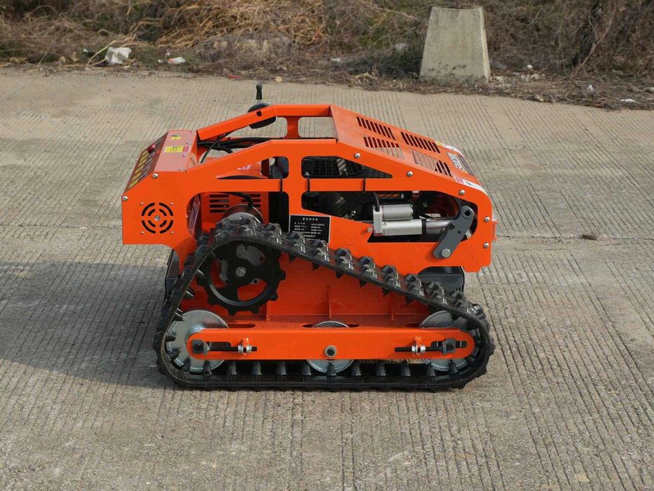 Vand robot cu telecomanda de tuns iarba