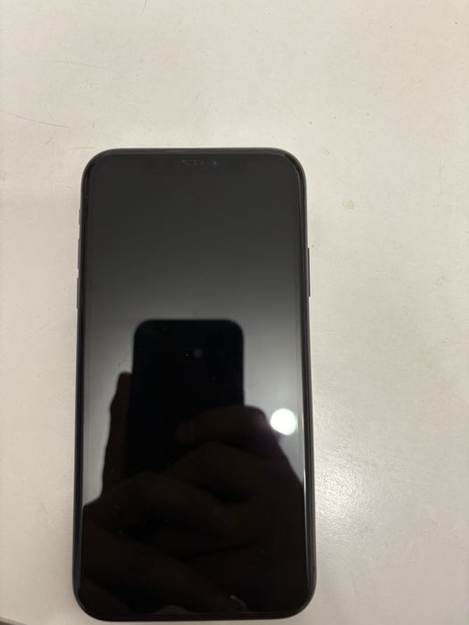 Айфон 11 срочноо