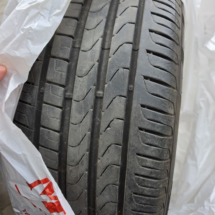 Летни гуми Pirelli Scorpion Seal Inside 235/45 R20. 4 броя. 6 мм грайфер.