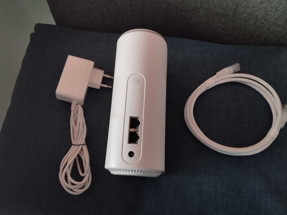 последен модел 5Gрутер за мобилен интернет за сим  карти на Иетел