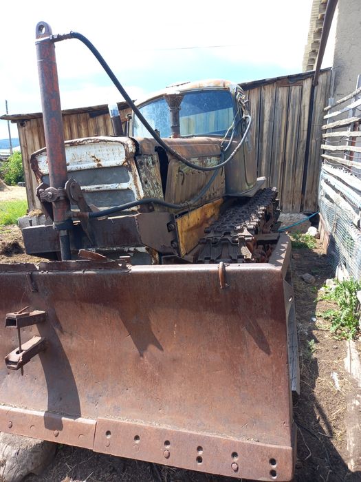 Продам трактор  .