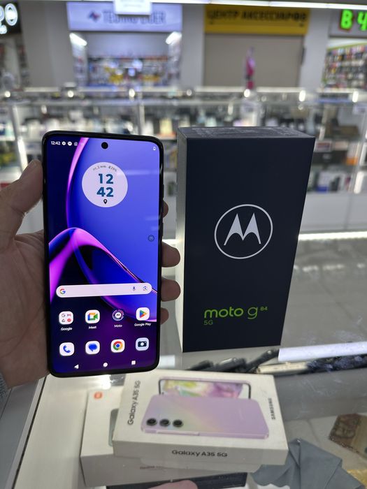 Moto G84 5G. 12/256