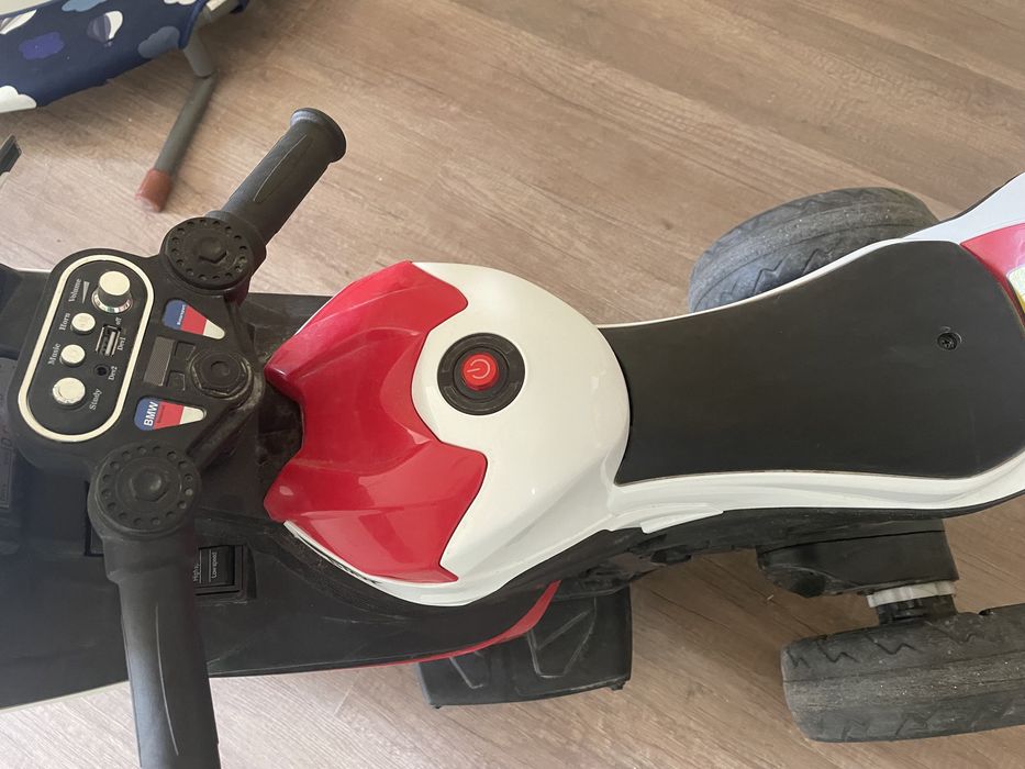 Motocicleta electrica pentru copii BMW HP 4 race