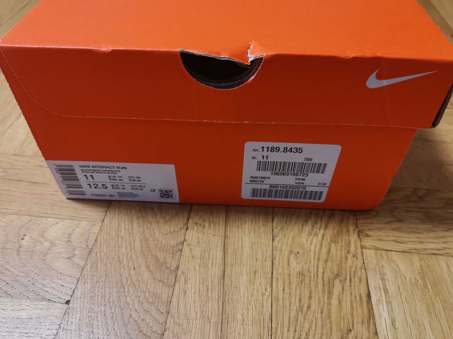 Nike Interact Run маратонки номер 45