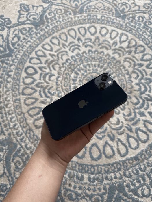 Продам iPhone 13