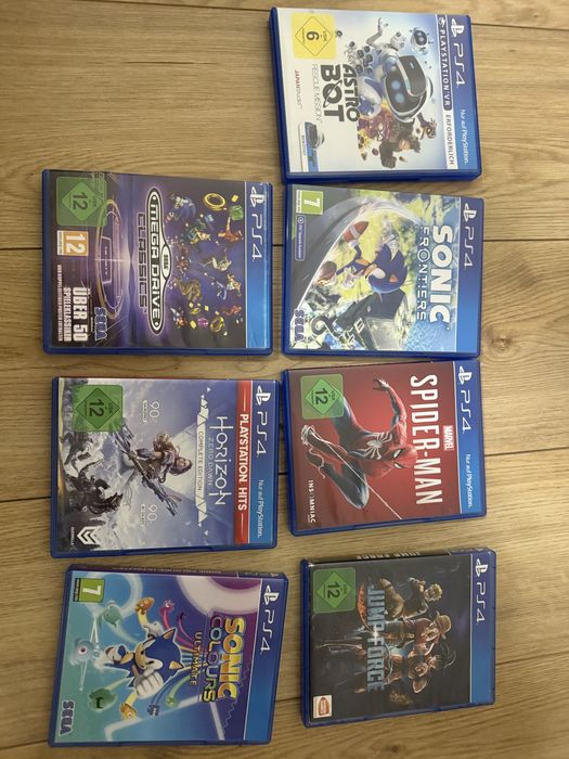 Vand ps4 cu jocuri incluse Camera Sony pentru PlayStation