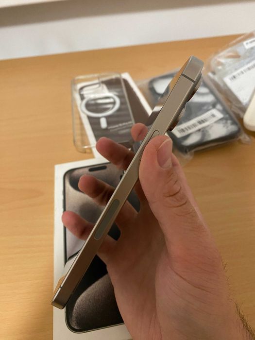 iPhone 15 Pro Max 256gb E-Sim
