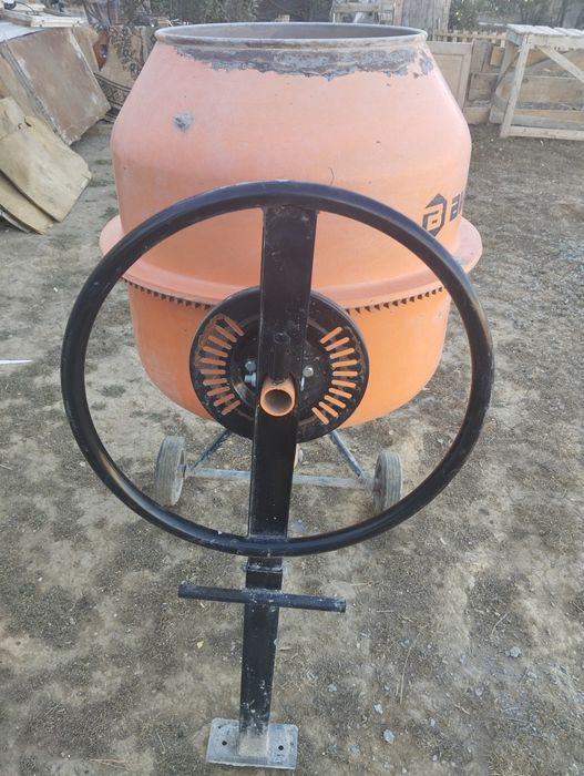 Продам Бетономешалка