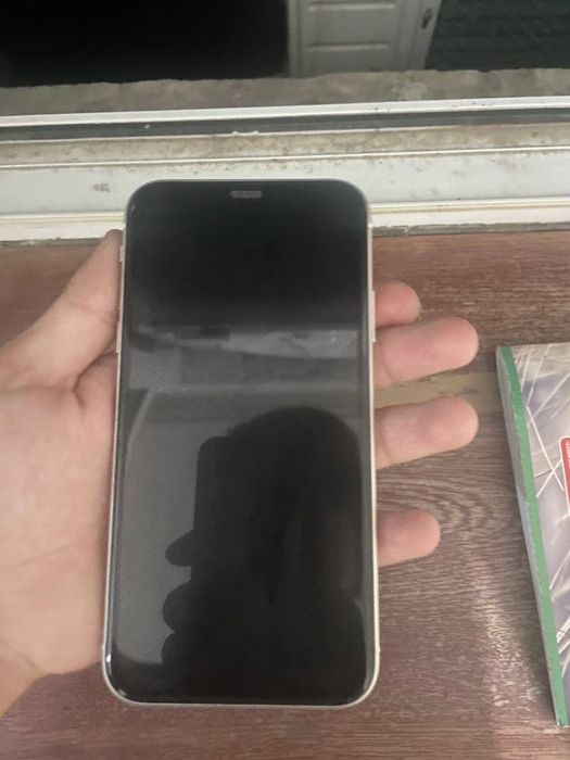 Iphone 11 sotiladi