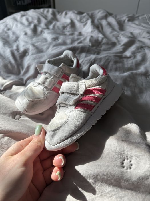 Маратонки adidas за момиче