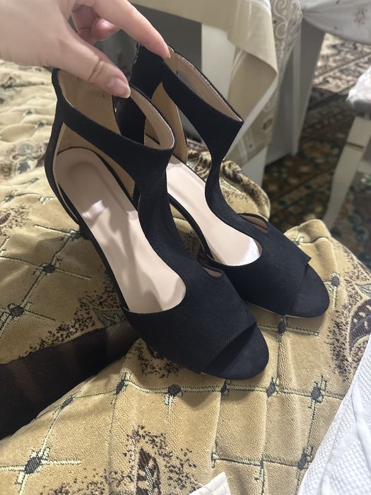 Продам обувь новую