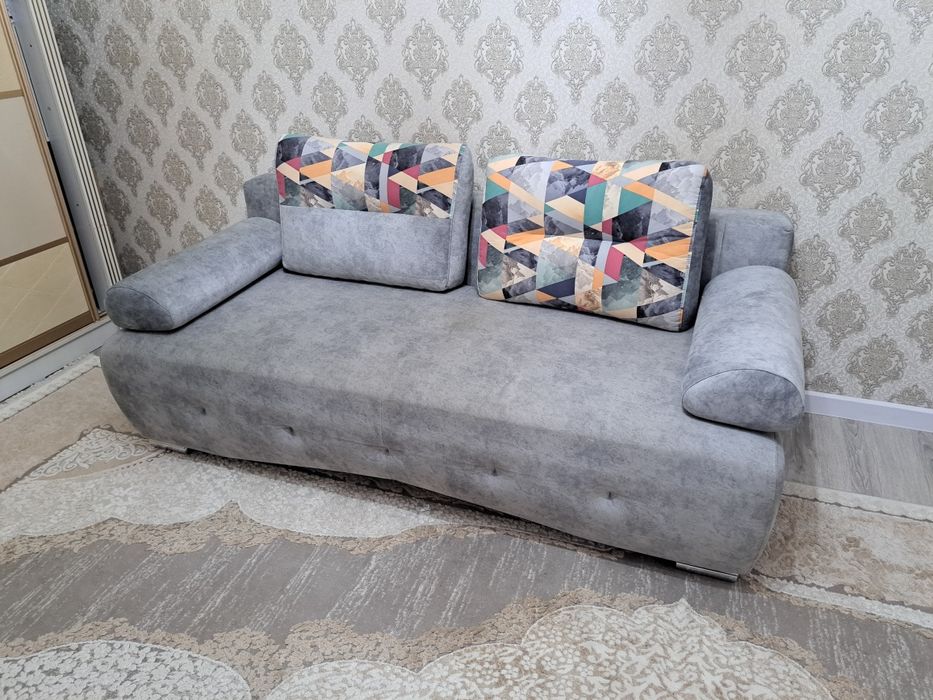 Раздвижной диван .2м.