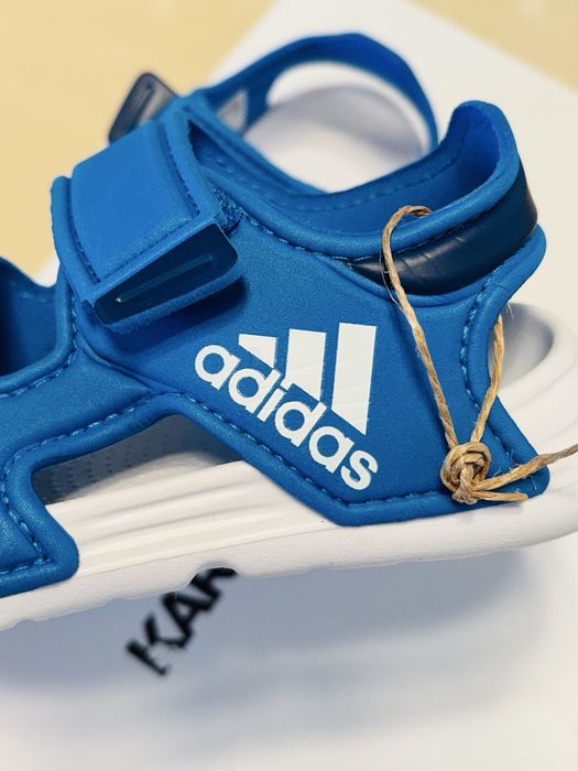 Sandale Adidas prntru copii nr 25 noi
