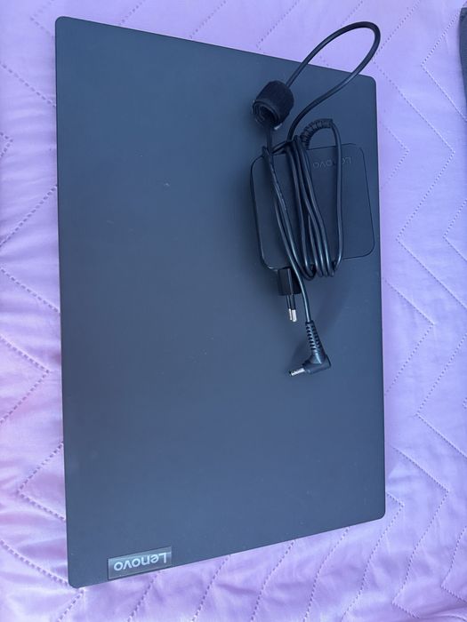 Laptop Lenovo V15-IIL 15.6" – Intel i5 Gen 10 / 8GB RAM / Windows 10 Pro