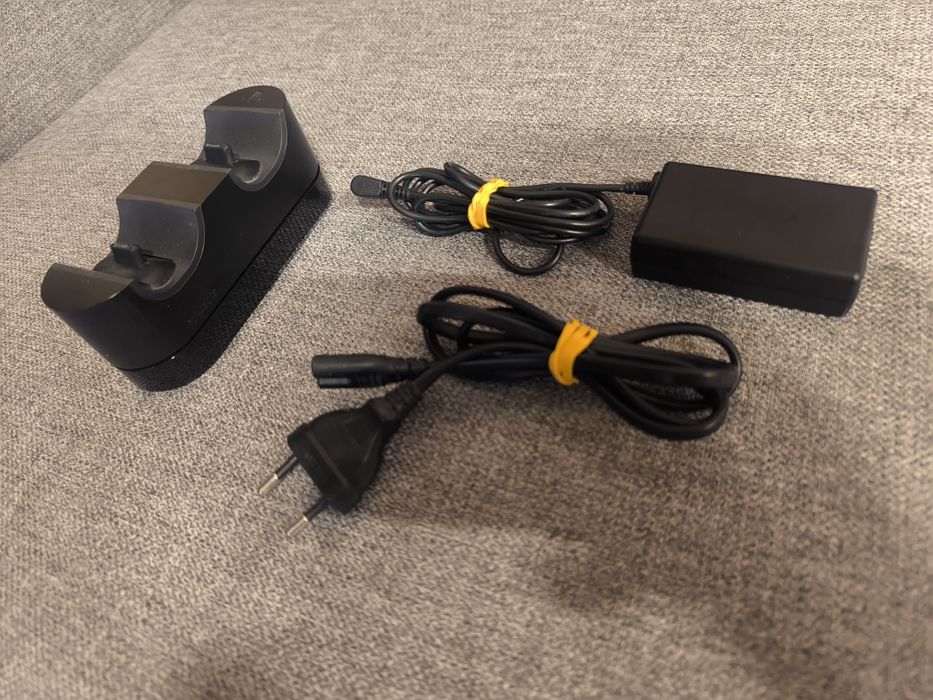 PlayStation 4 Pro 1TB + Charging Station + 2 контролера + 3м кабел