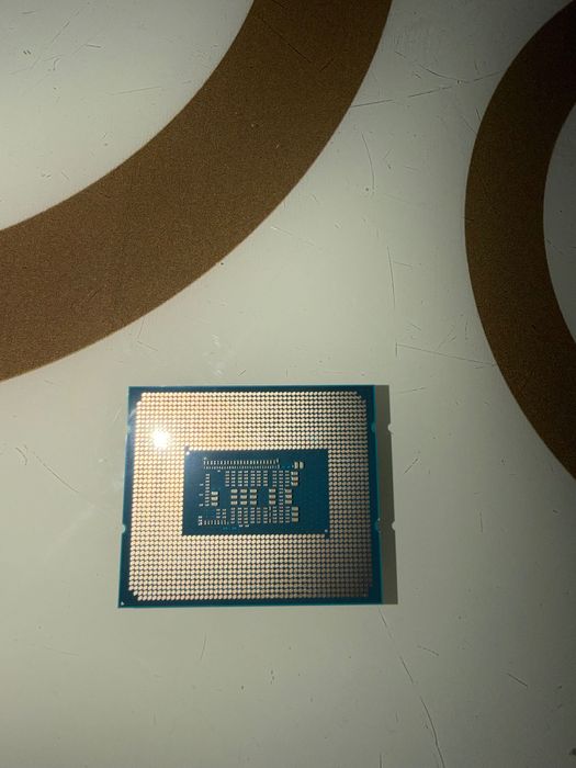 I5-12400F 6 nucle