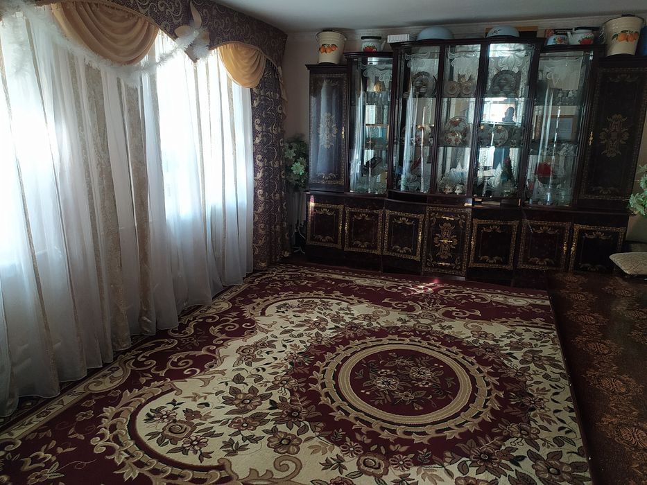 Срочна Азочикда ховли Уй сотилади 7,5сотх срочна нархи келишилади..