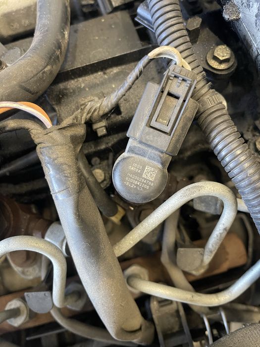 Injectoare 1.5dci Renault,Nissan Cod-8200294788/8200842205