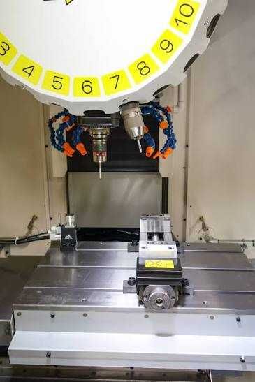 Фрезерный станок с ЧПУ FANUC | CNC | Продажа